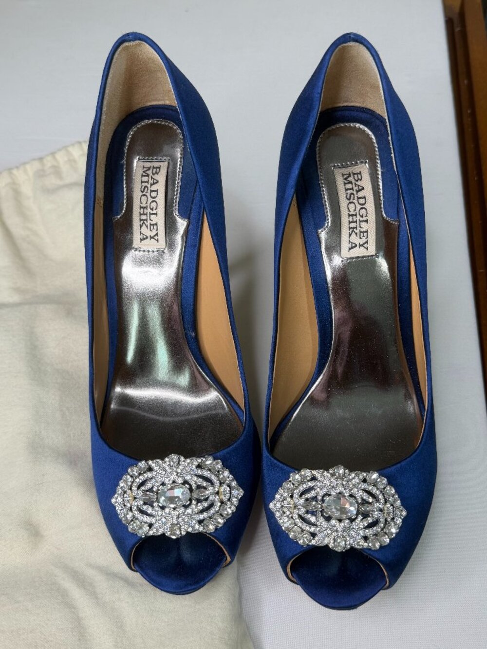 Badgley Mischka Royal Blue Satin Rhinestone Peep Toe Heels Size 9M